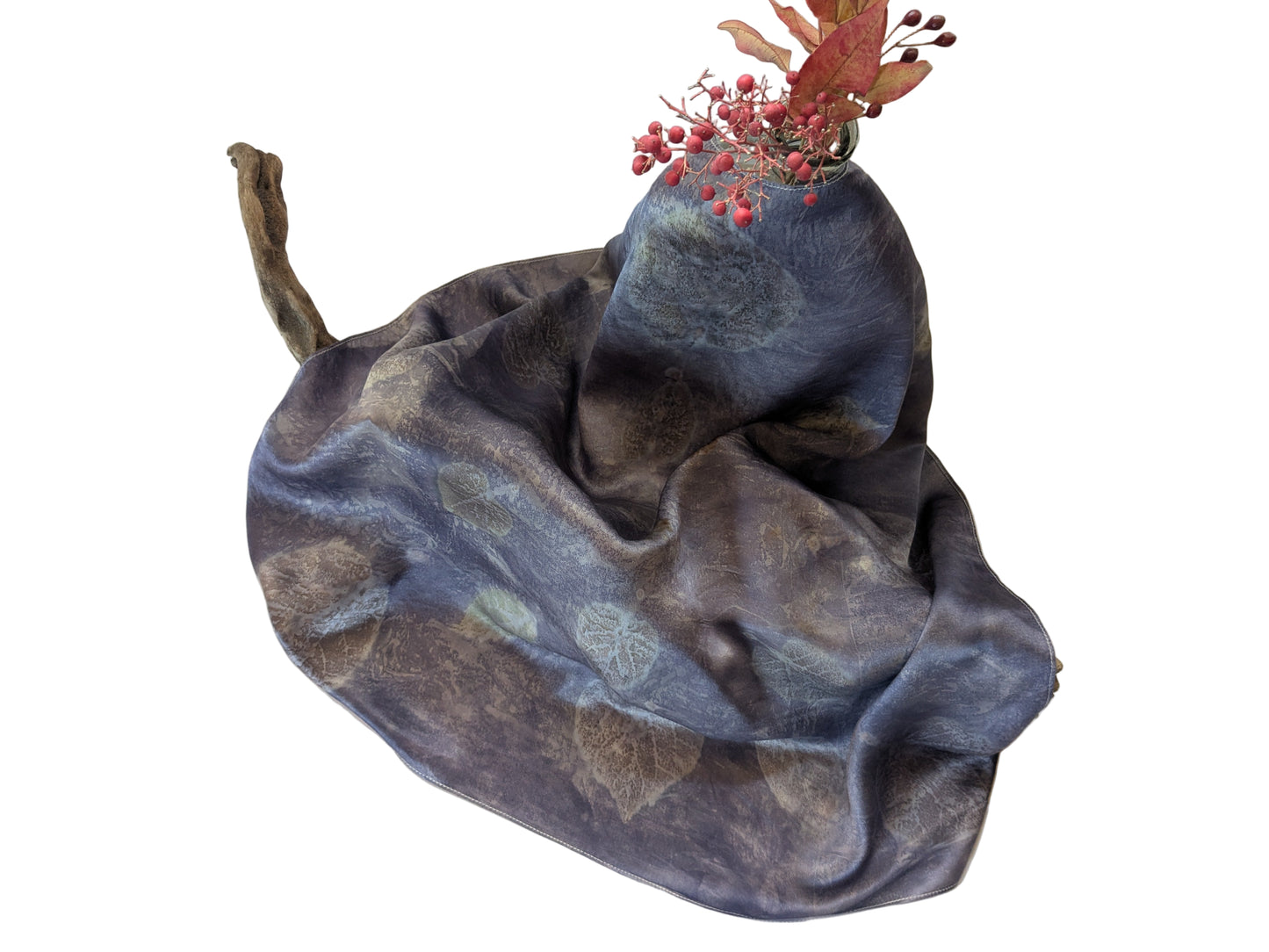 აბრეშუმის შარფი - სანდალოზი, იუდას ხე და ხავერდა